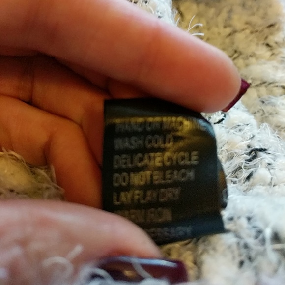 Soft fluffy gray open front cardigan - Picture 5 of 5